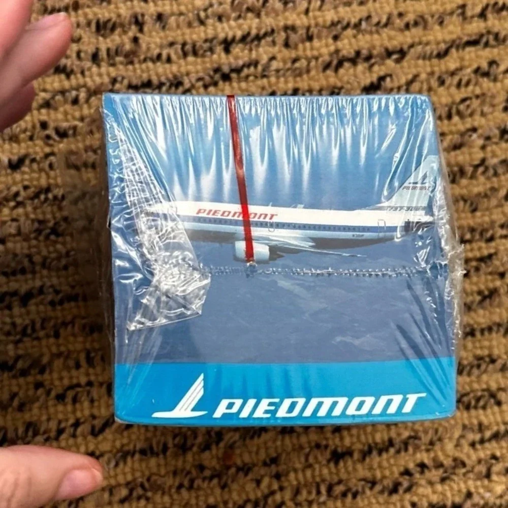 Vintage Piedmont Airlines Memo Cube ~ New Old Stock